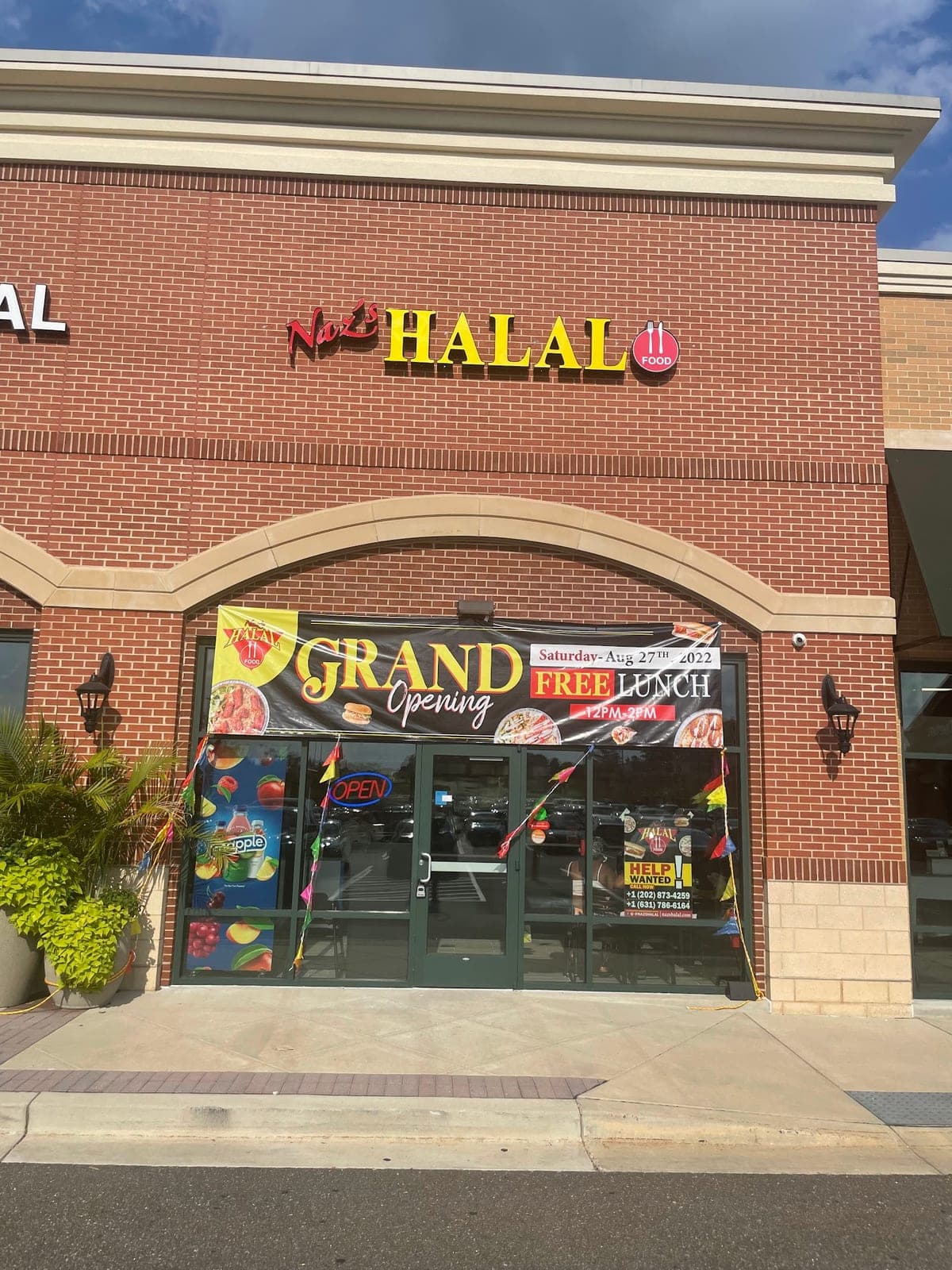 Naz's Halal Food - Bowie — photo 1