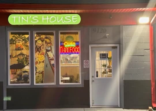 Tin's House Thai Cuisine — photo 1