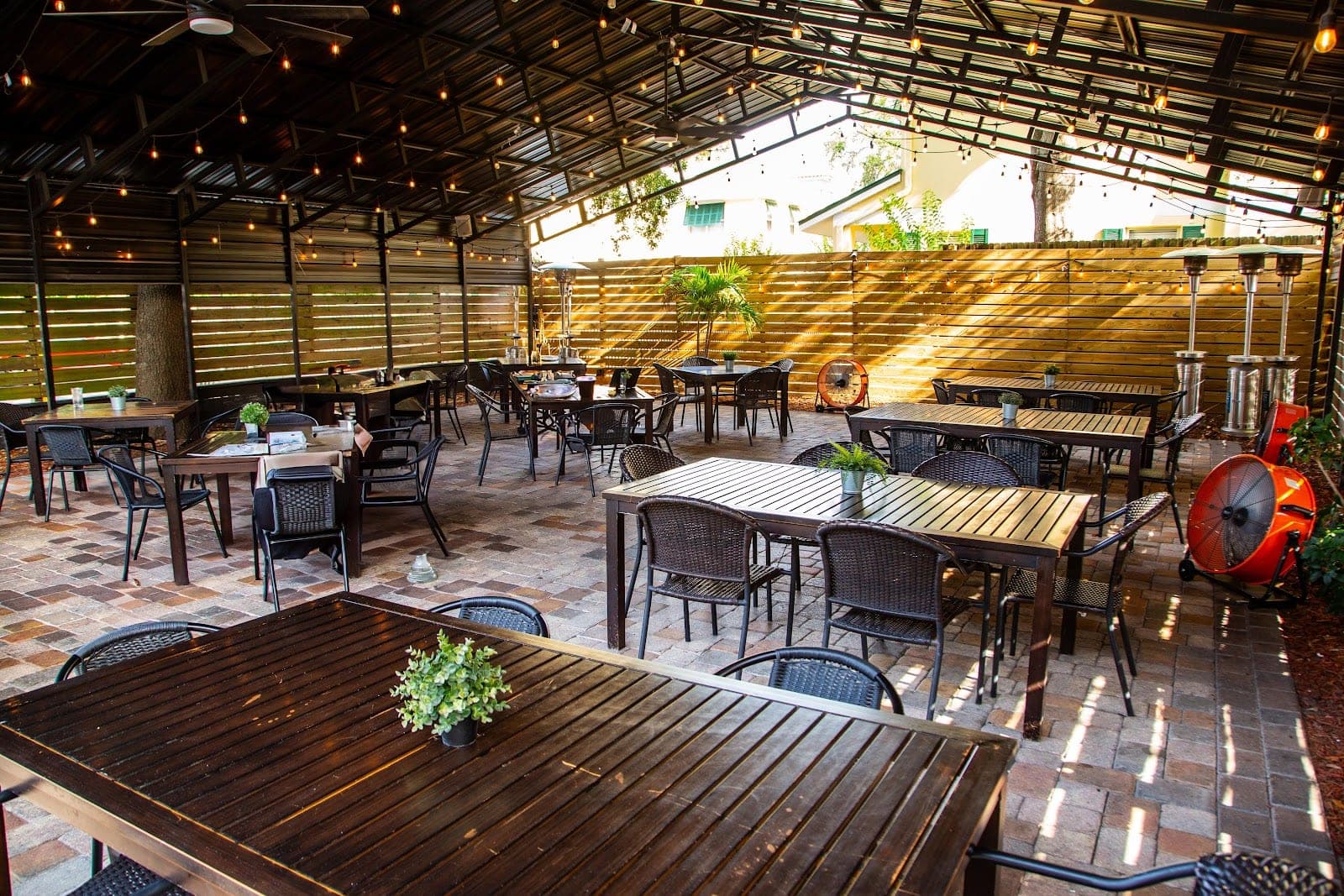 Petra Mediterranean Restaurant — photo 1