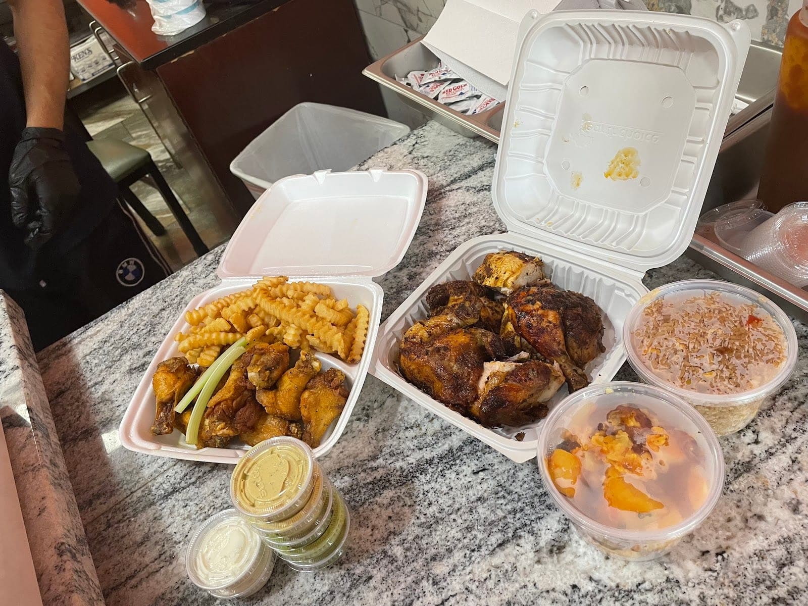 Lokman’s Best Wings — photo 5