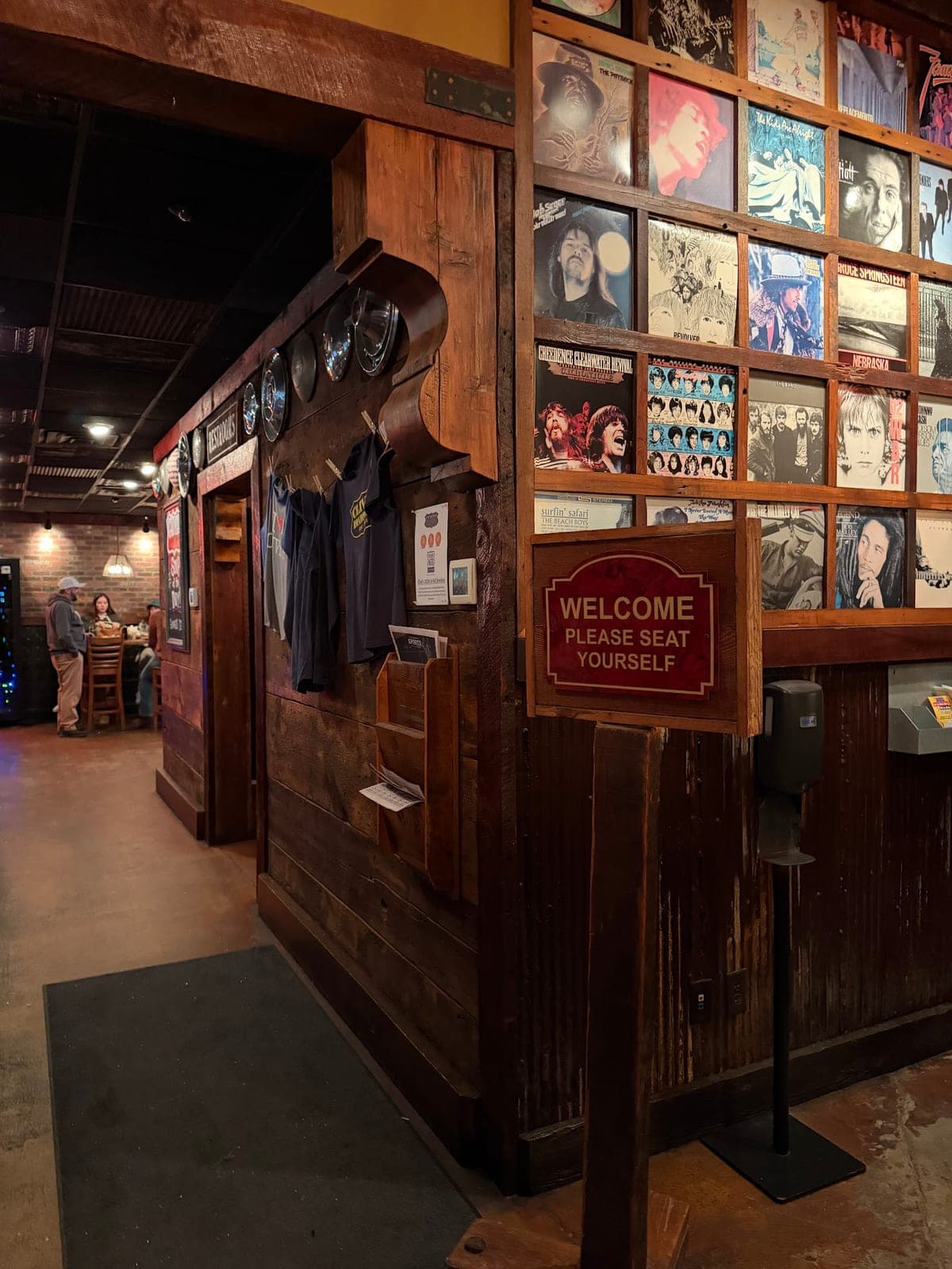 Clive's Roadhouse — photo 3