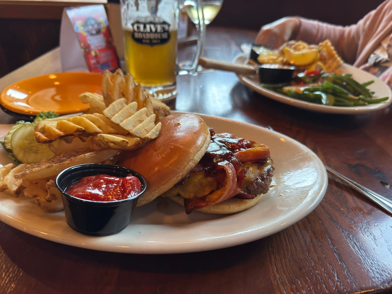 Clive's Roadhouse — photo 4