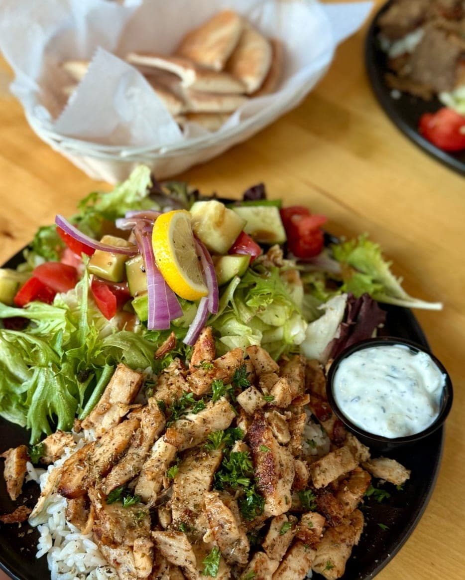 Mio’s Grill & Cafe — photo 2