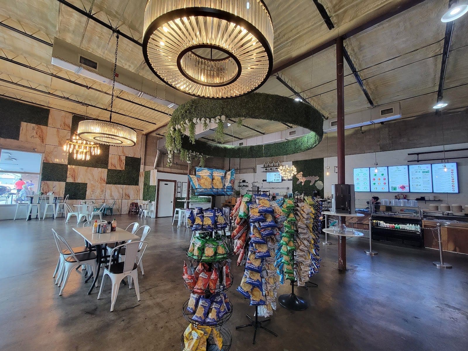 Harvest Bowl Eatery & Market — photo 1