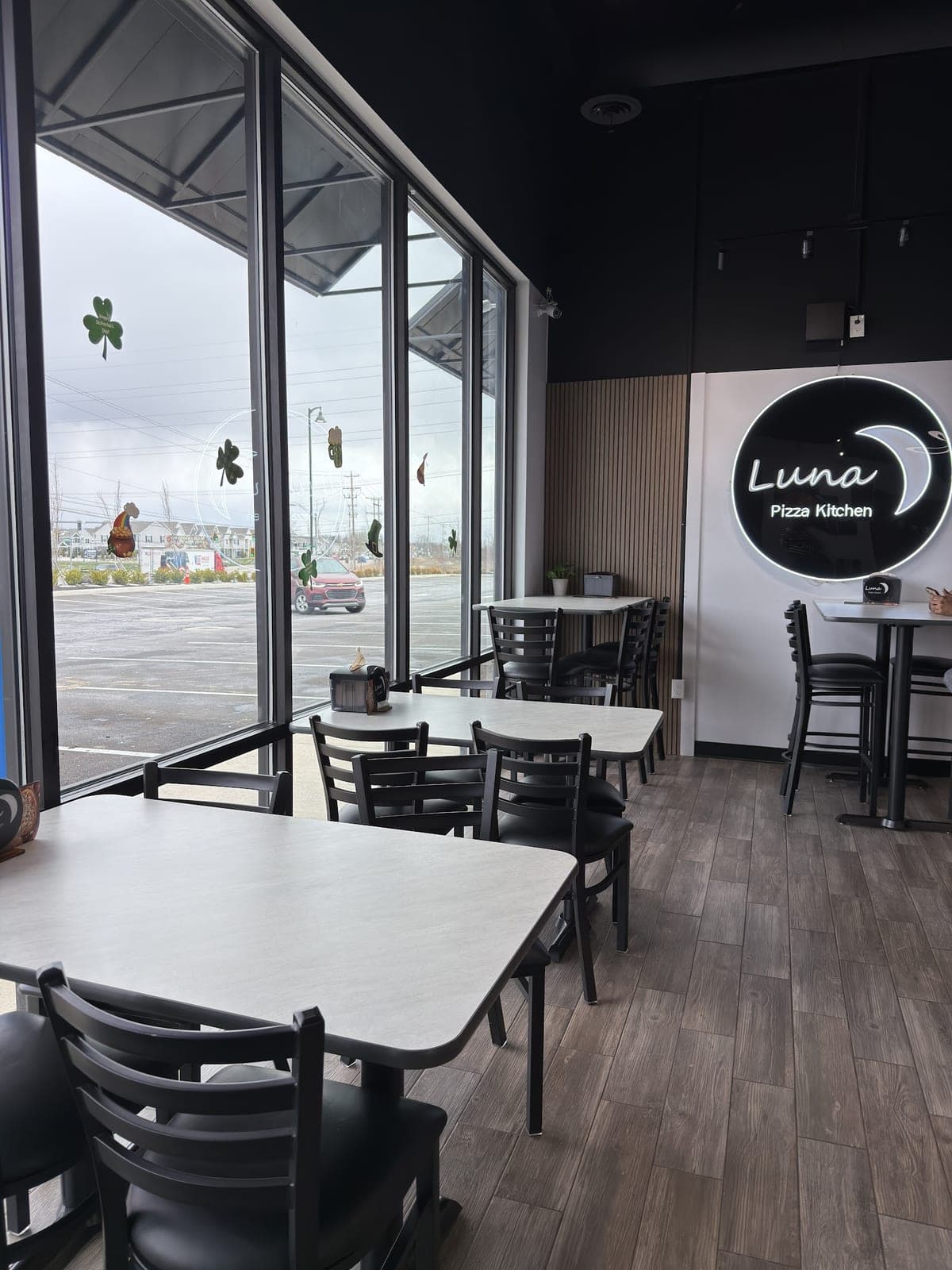 Luna Pizza Kitchen — photo 2