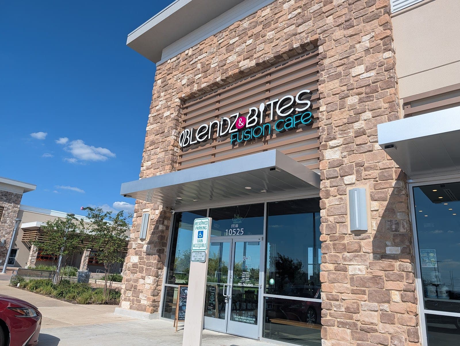 Blendz and Bites - A Fusion Cafe — photo 2