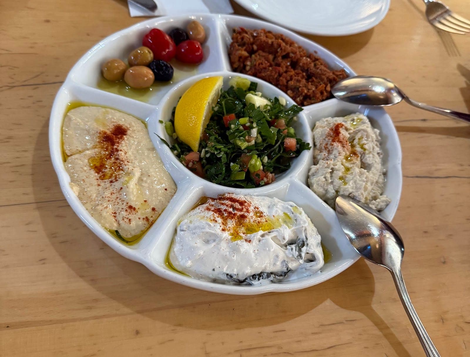 Truva Cafe & Grill — photo 6