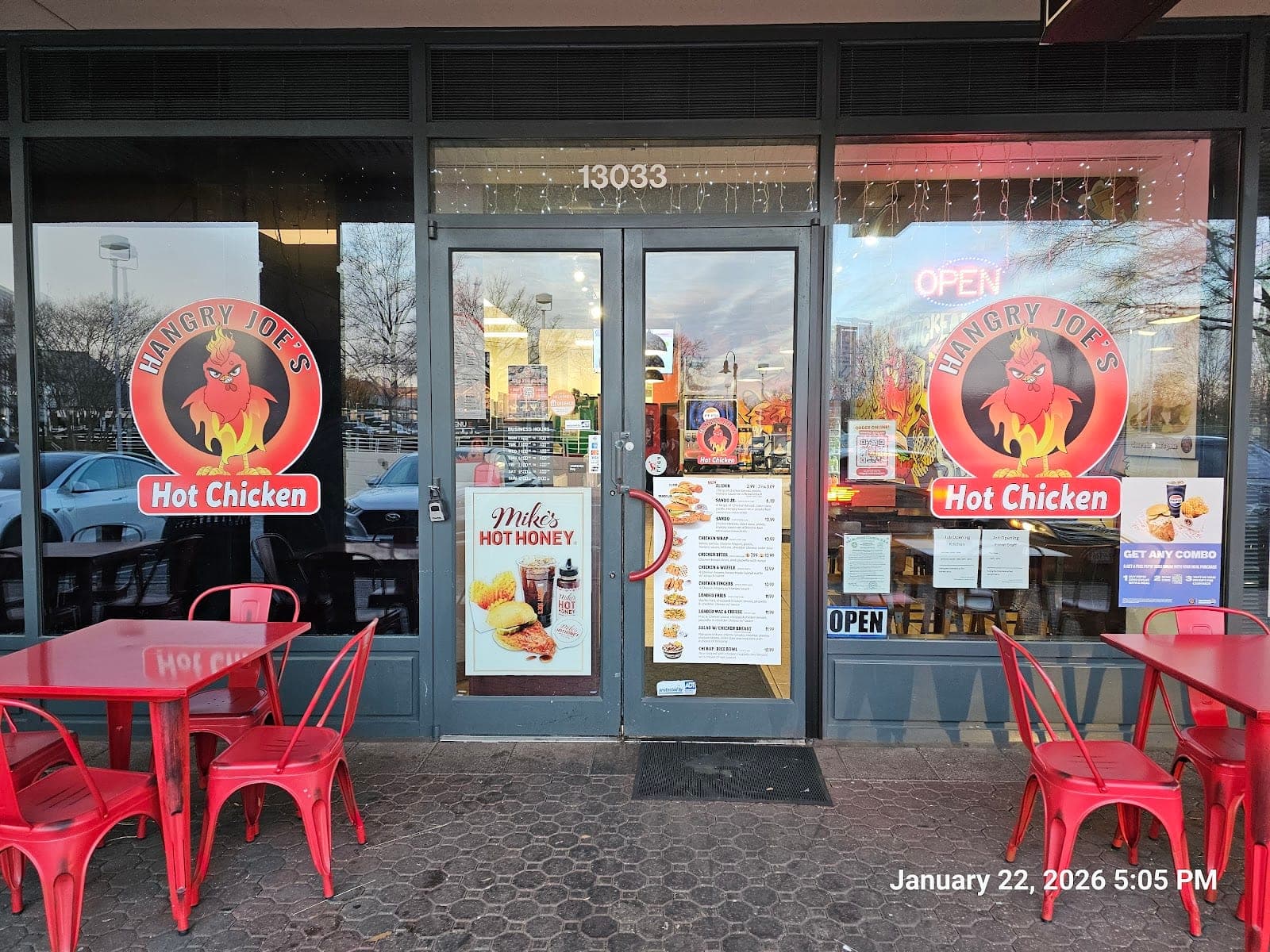Hangry Joe's Hot Chicken & Wings — photo 1