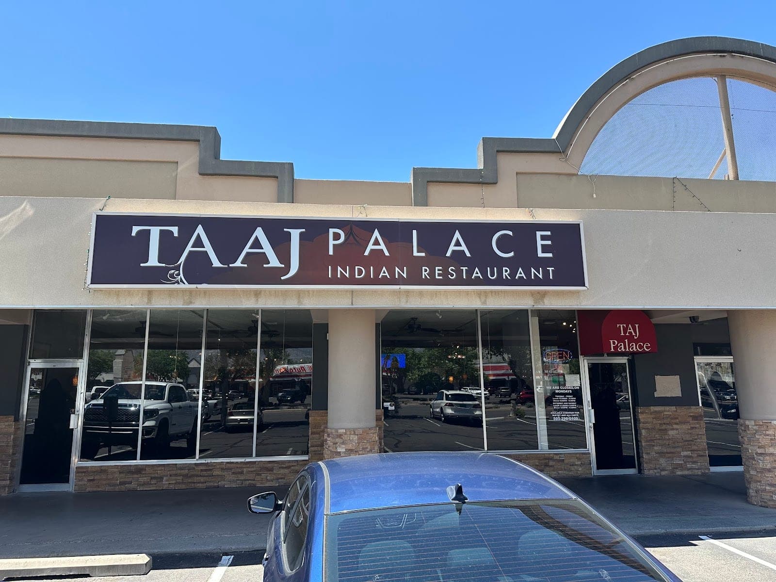 Taaj Palace — photo 1