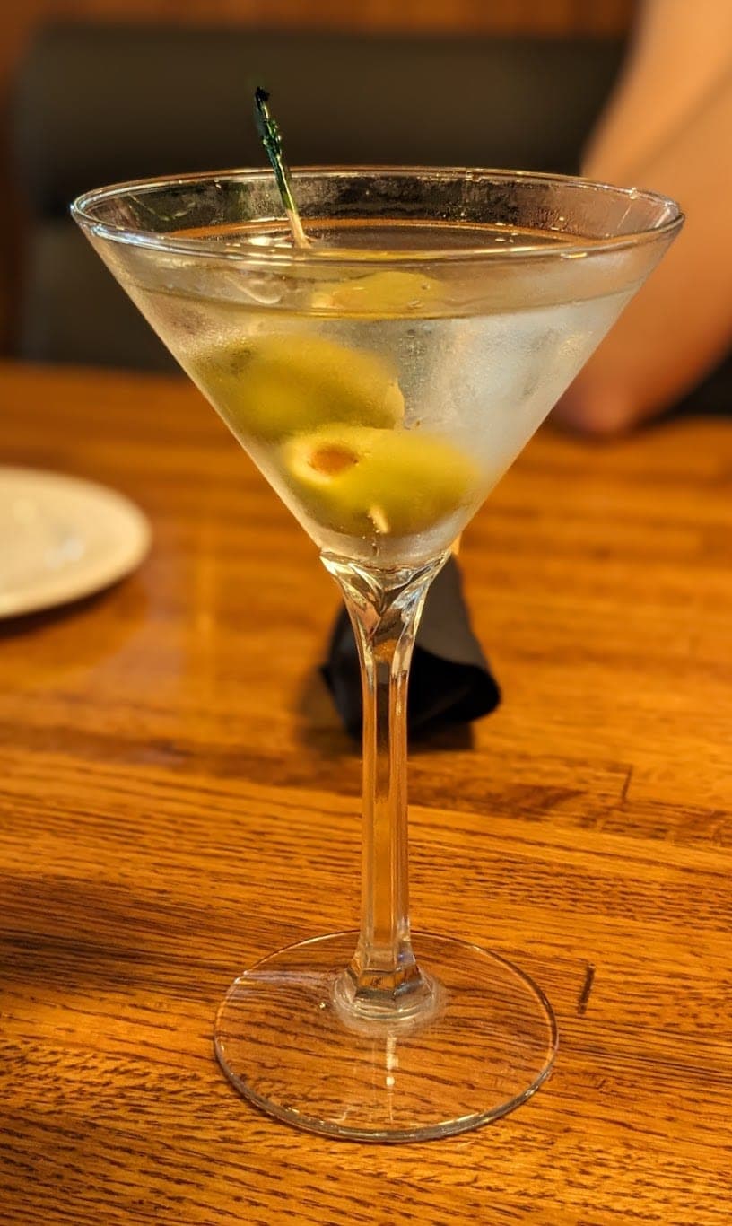 Celebrities Bar and Grill — photo 5