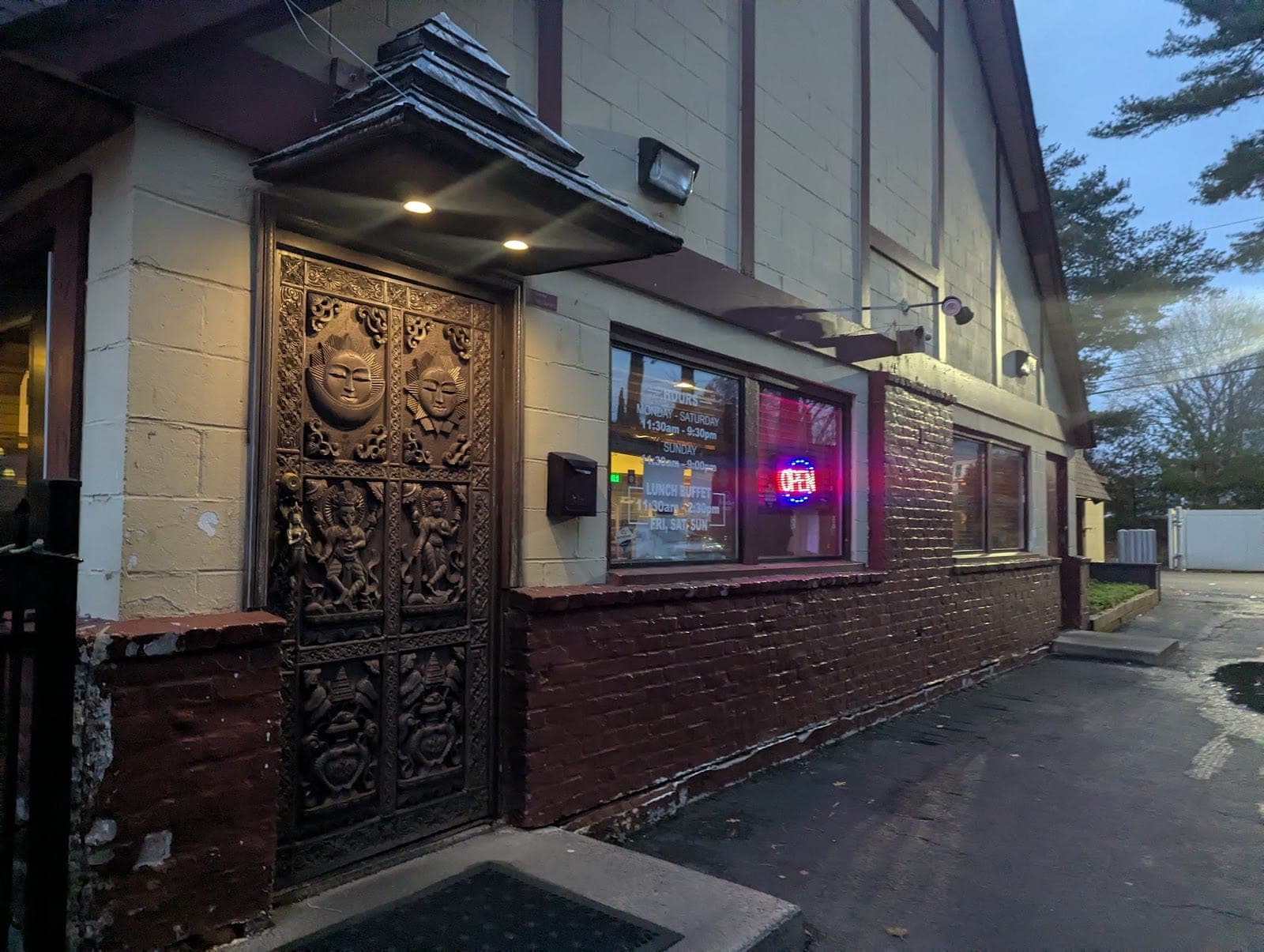Bombay Olive — photo 2