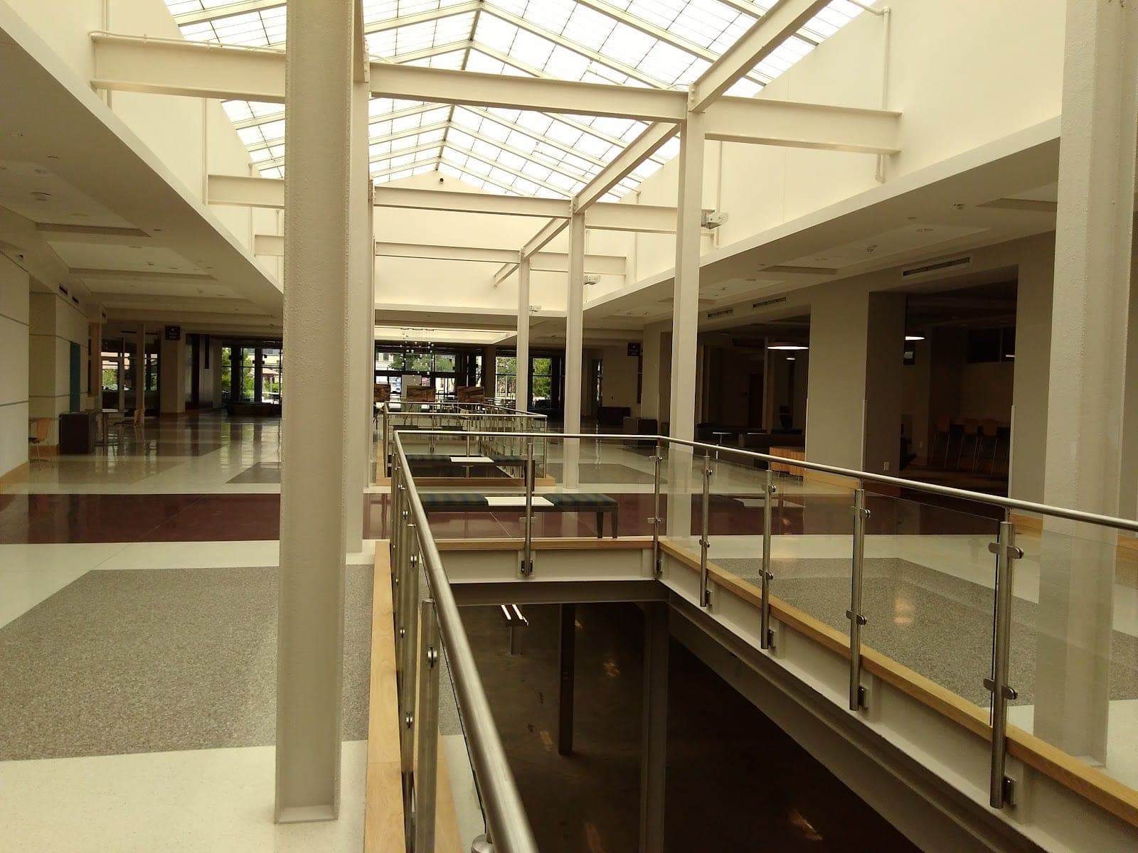 Commons Dining Hall — photo 5