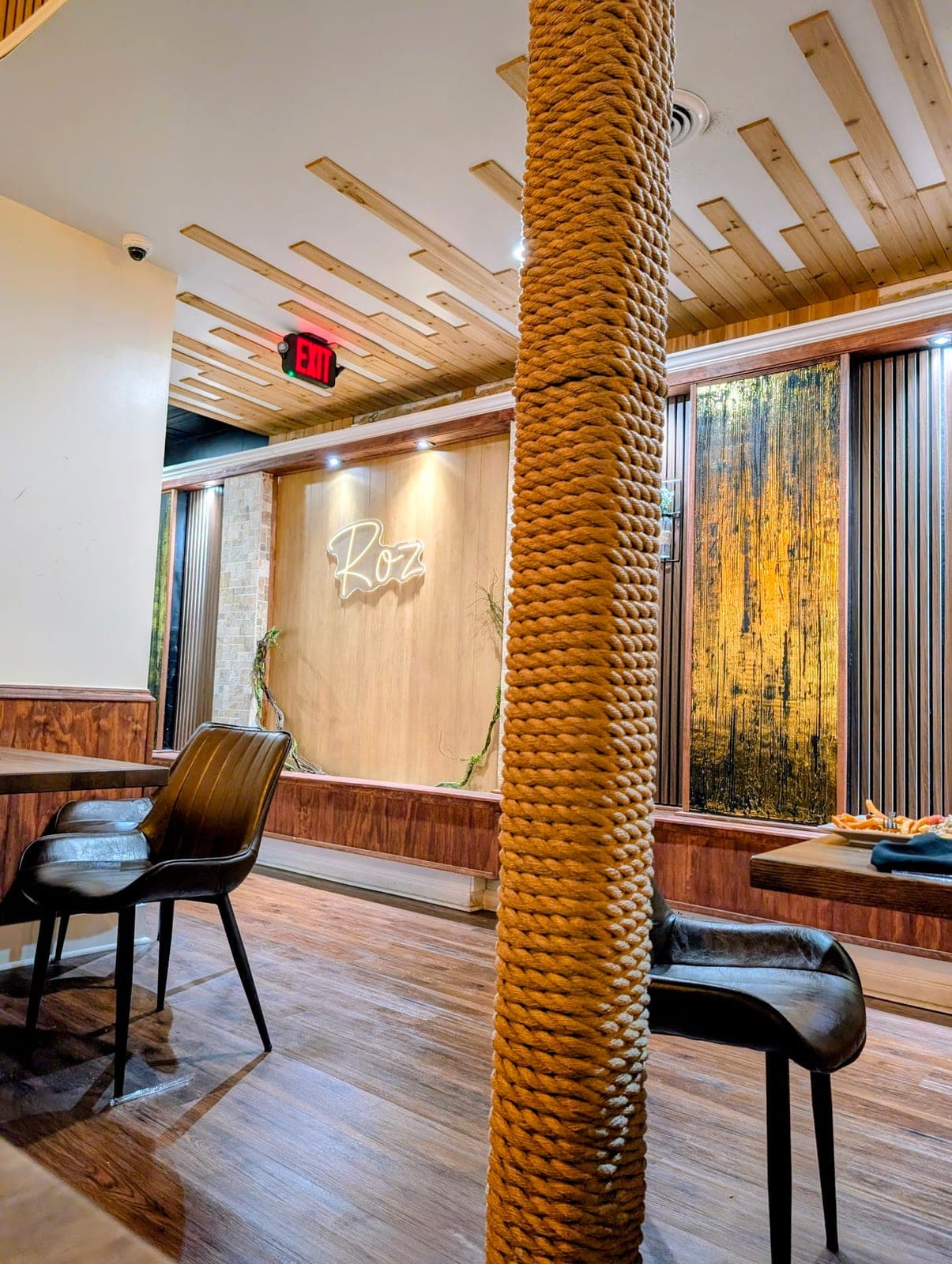 Roz Grill — photo 1