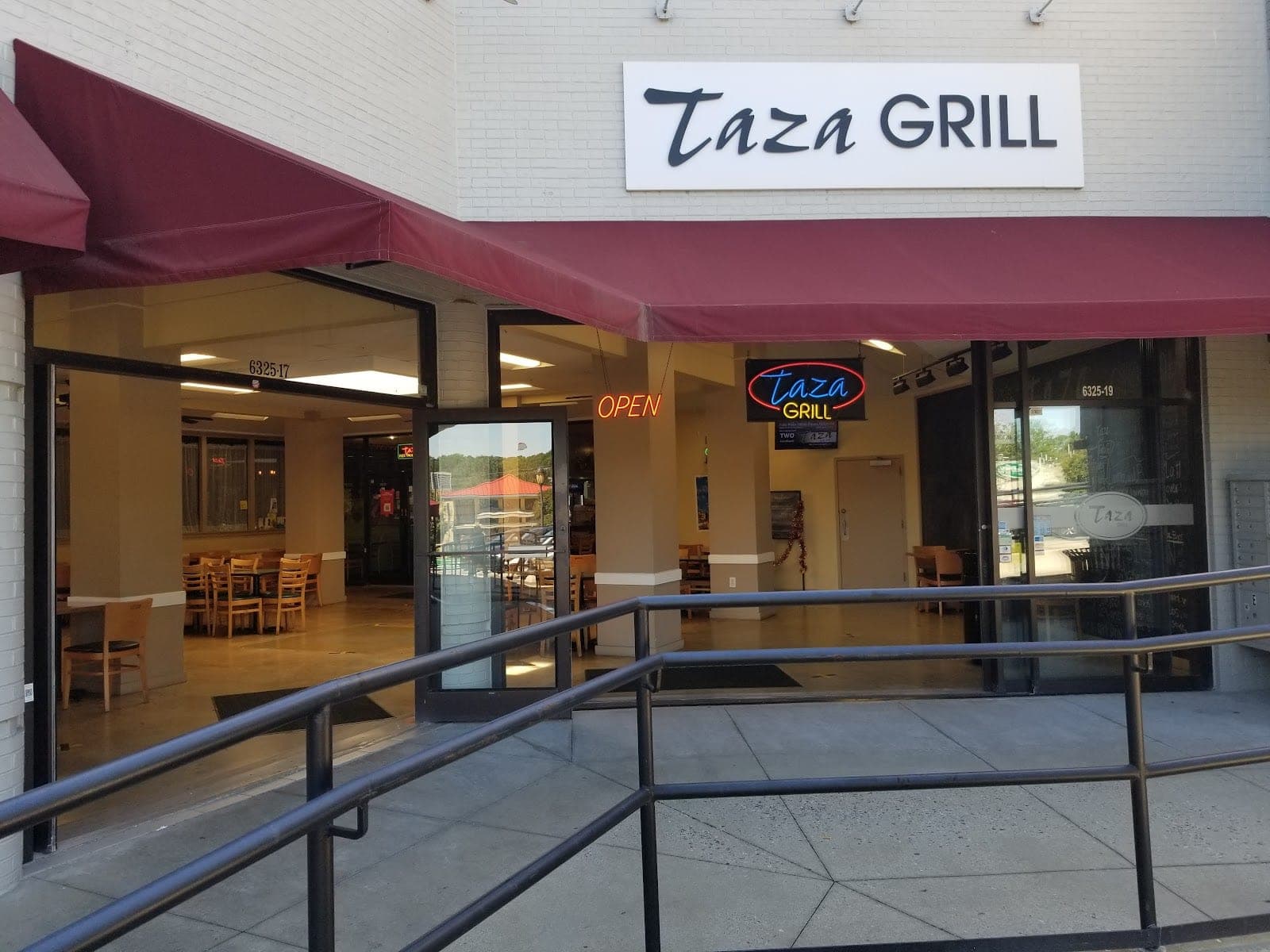 Taza Grill — photo 1