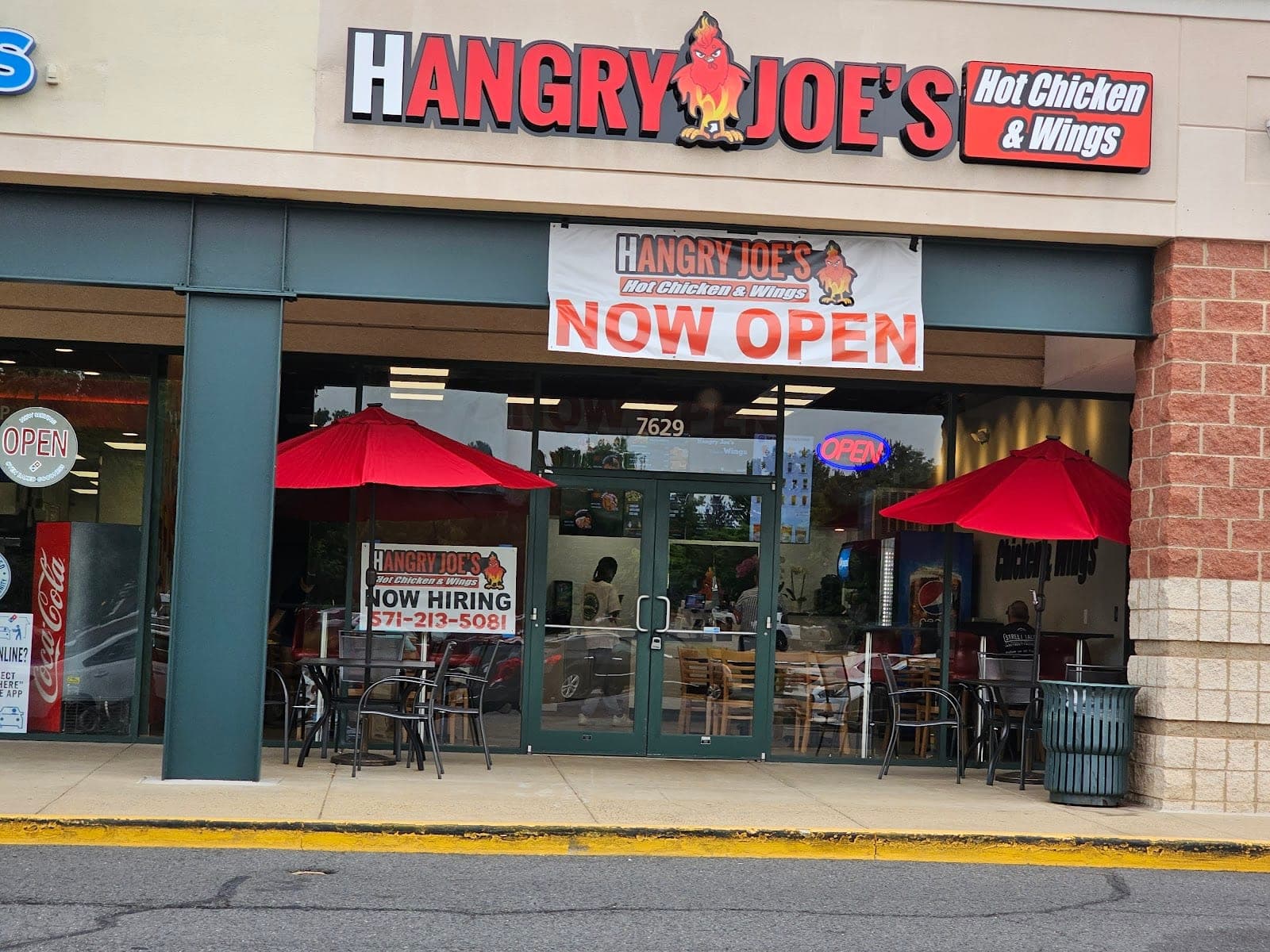 Hangry Joe’s Hot Chicken & Wings — photo 1