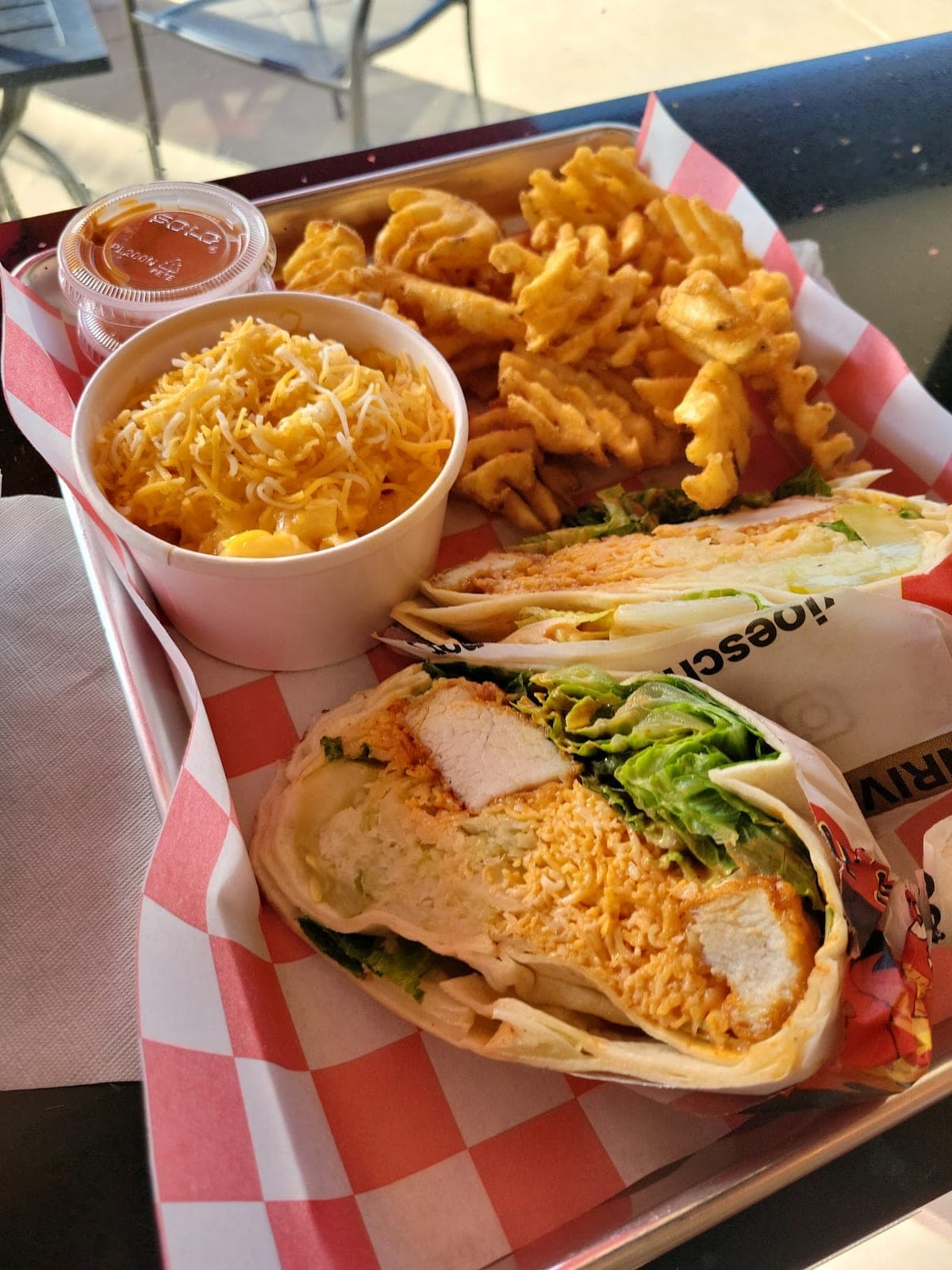 Hangry Joe’s Hot Chicken & Wings — photo 2