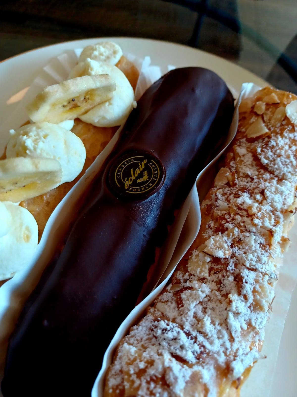 Eclair French Pastry — photo 4