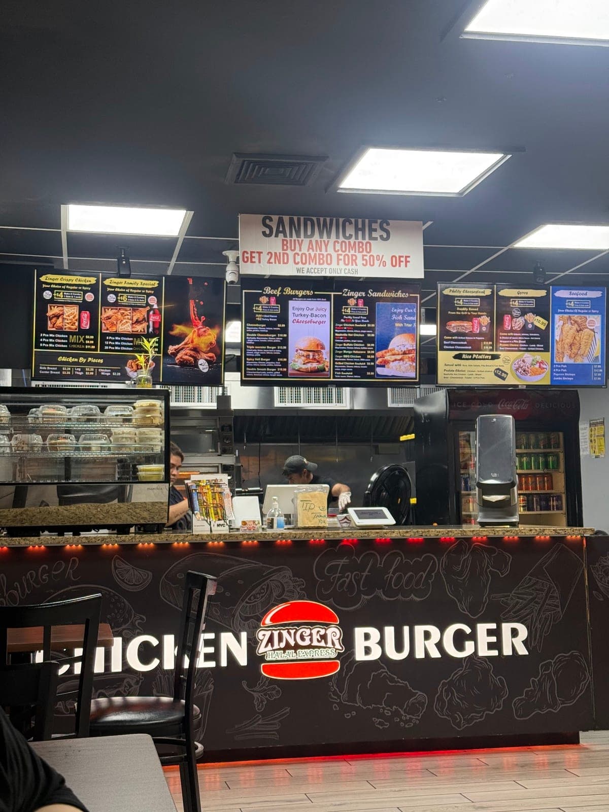 Zinger Chicken Burger — photo 3