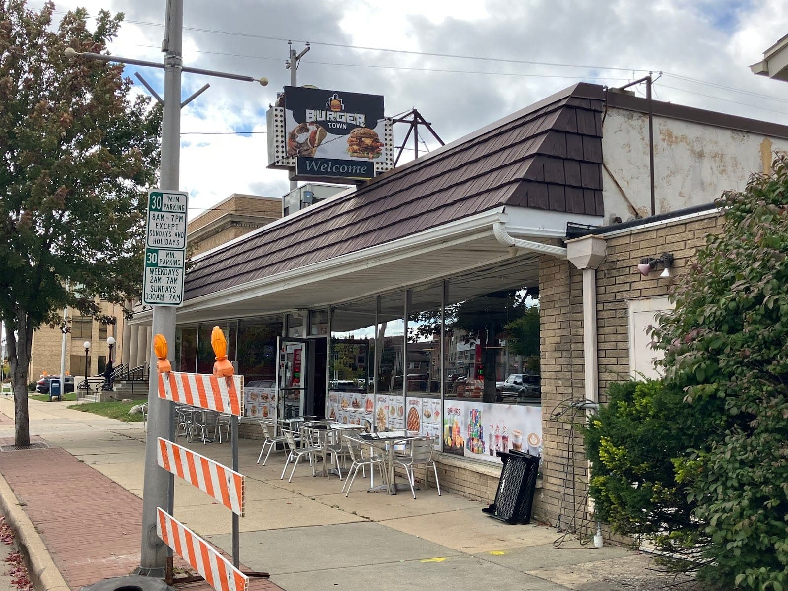 Burger Town — photo 1