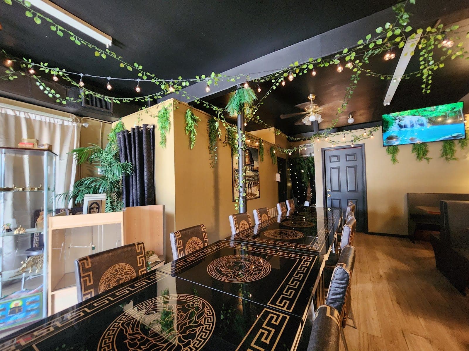 Cafe Dubai — photo 2