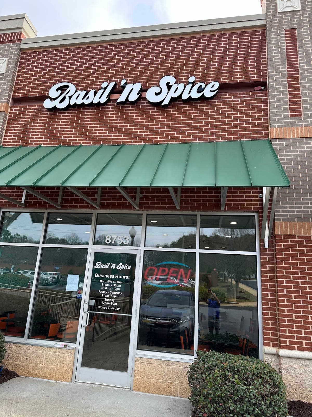 Basil n Spice — photo 1