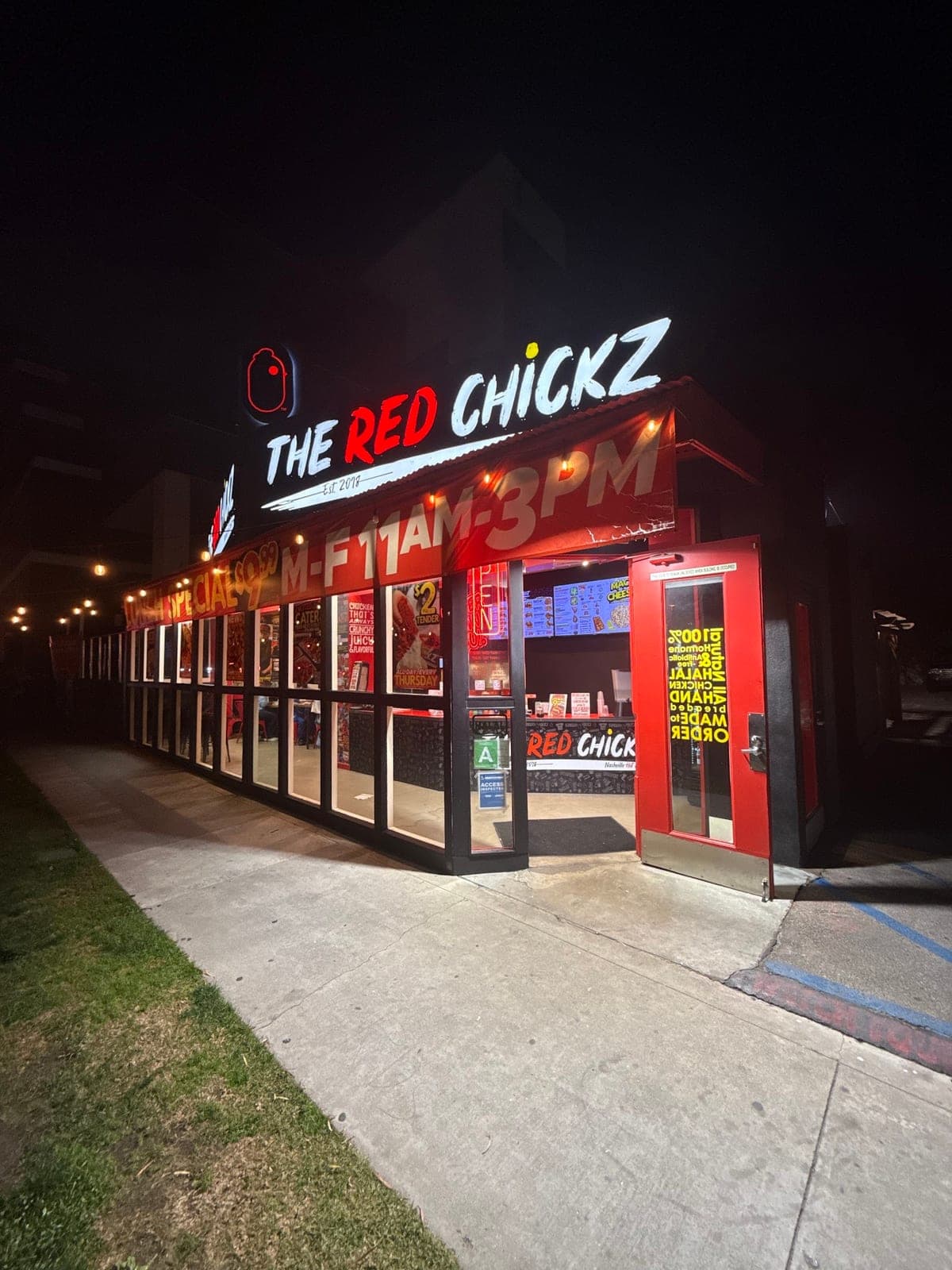 The Red Chickz — photo 2