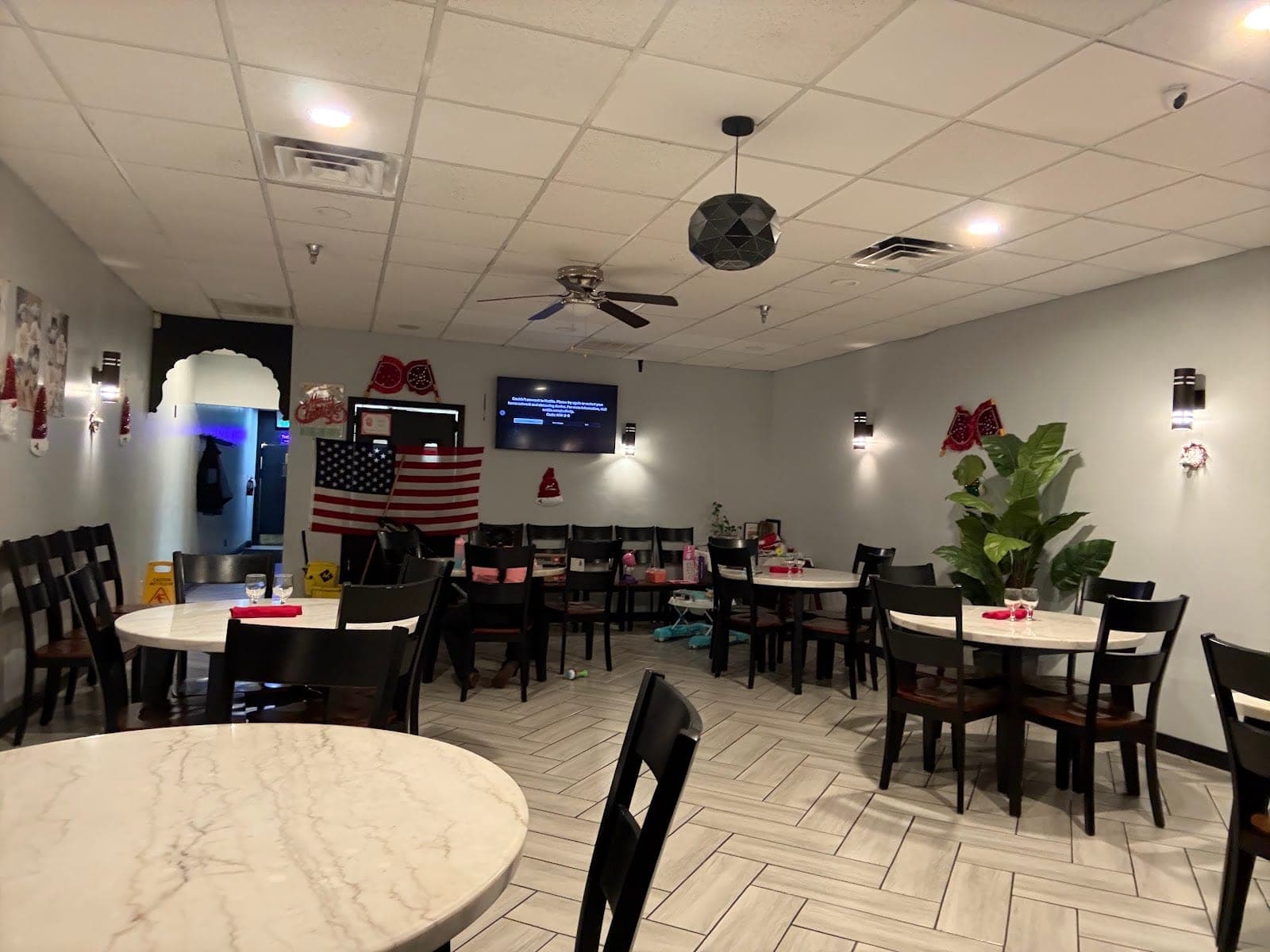 India Hut Restaurant — photo 2