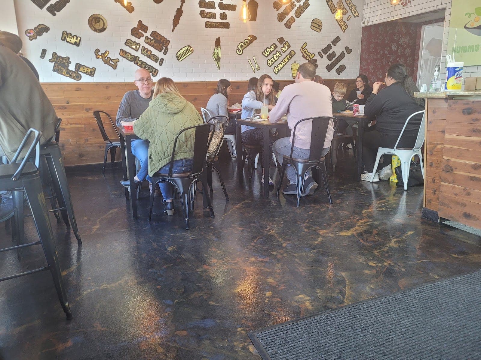 Hummus and Pita — photo 3