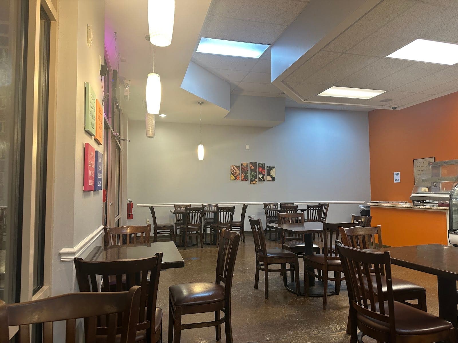 Hot Breads Cafe & Bakery — photo 2