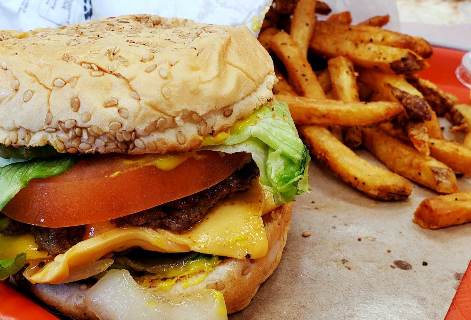 Z Burger McLean — photo 2