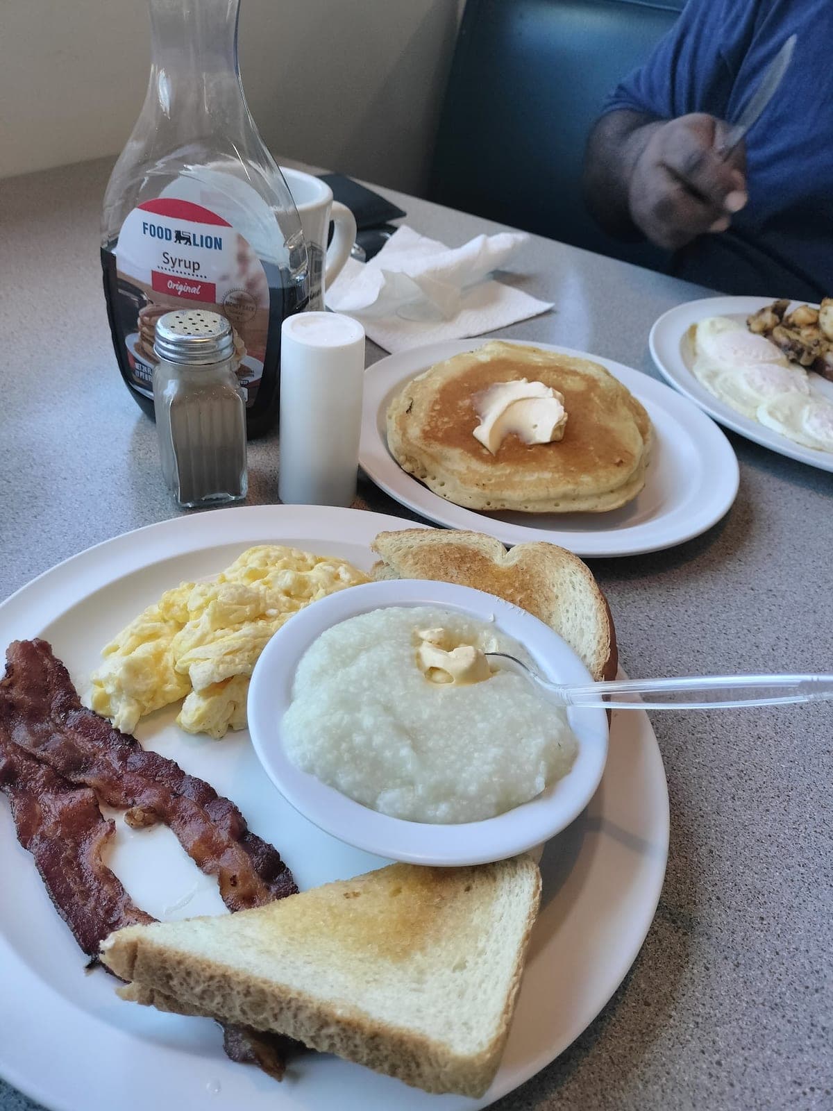 Tonys Deli — photo 4