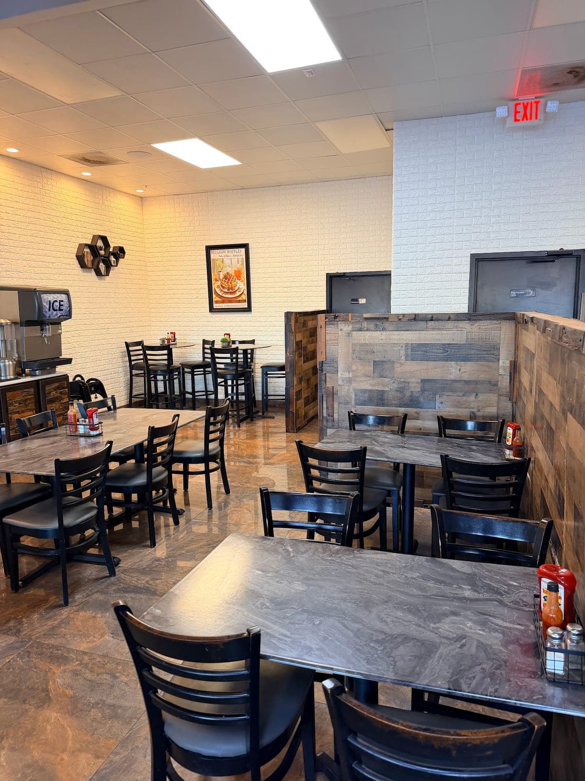 Crepeccino Café & Creperie — photo 2