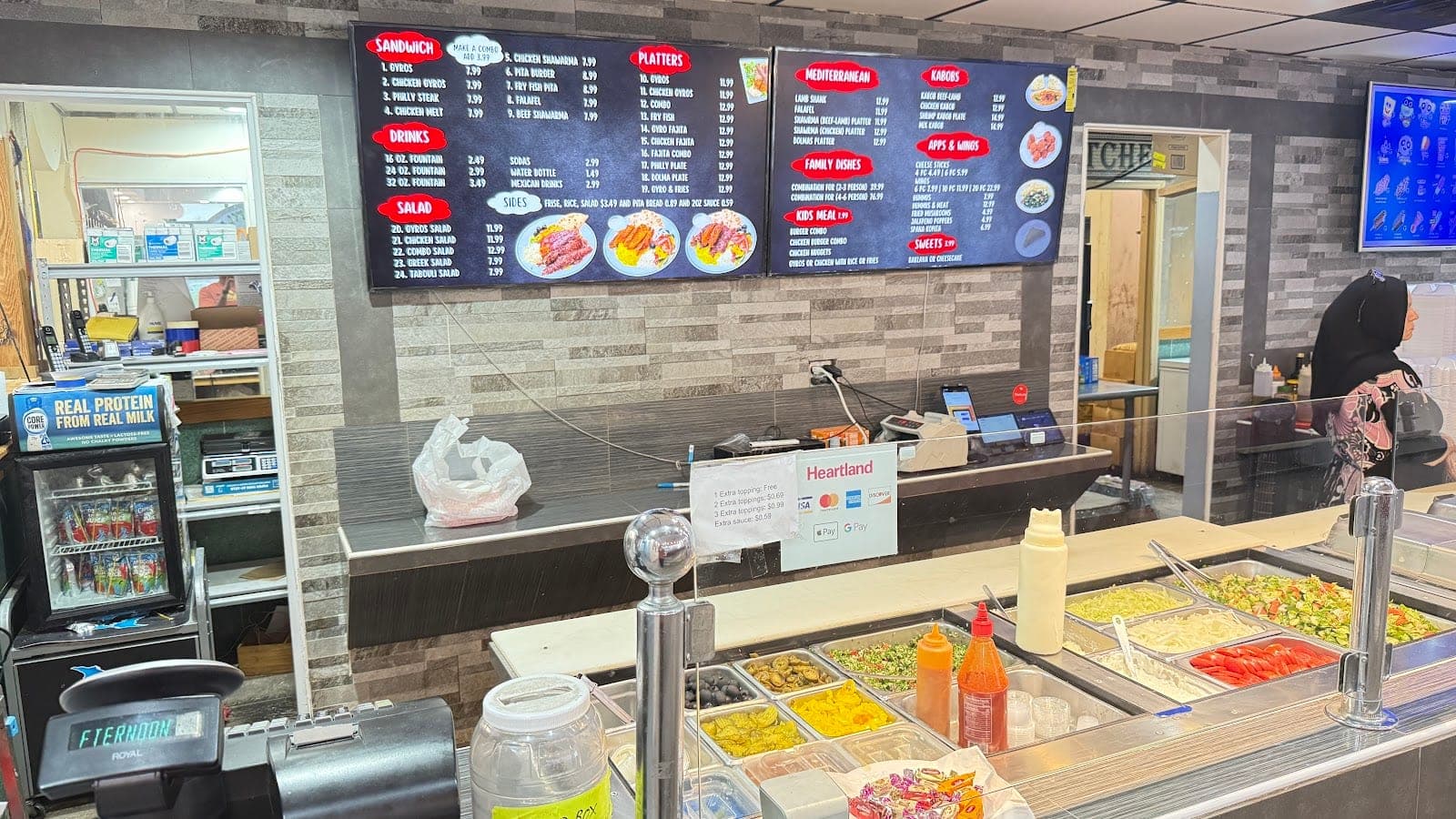 Chicago Style Gyros At Harding Place — photo 3