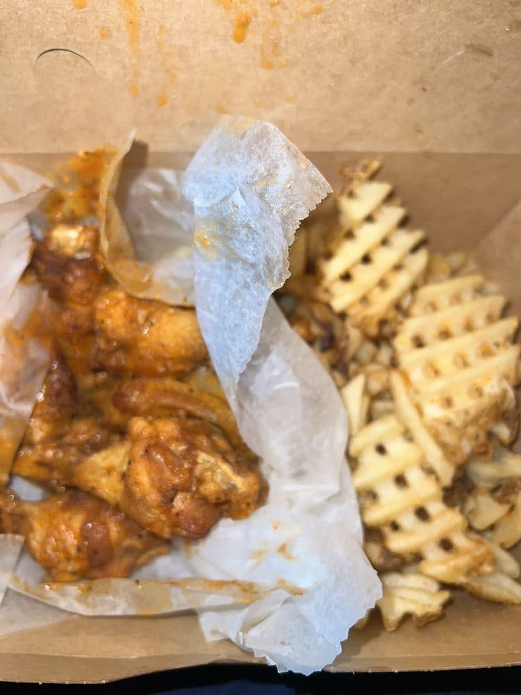 Wing It On! — photo 1